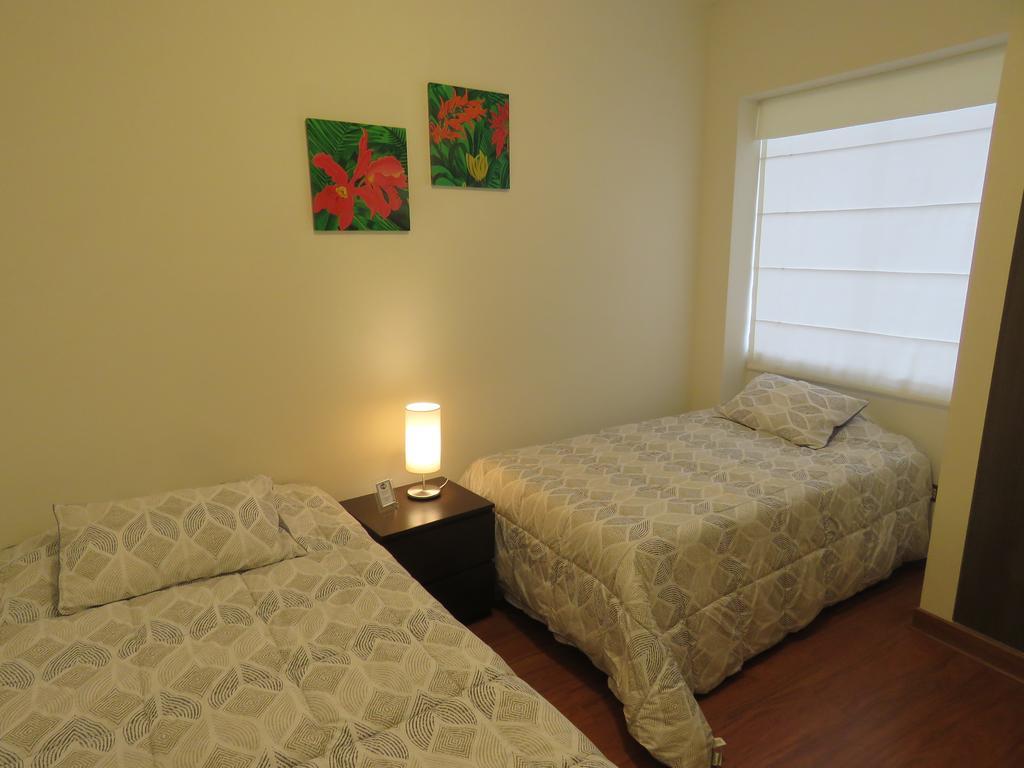 Spacious Apartment In Miraflores Lima Quarto foto