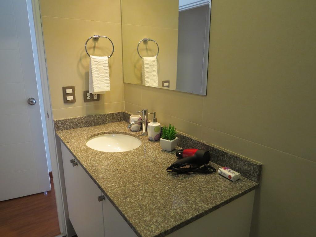 Spacious Apartment In Miraflores Lima Quarto foto