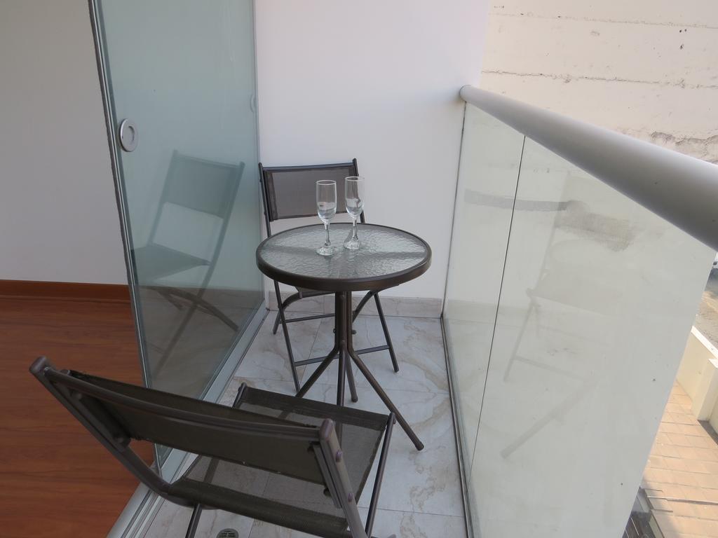 Spacious Apartment In Miraflores Lima Quarto foto